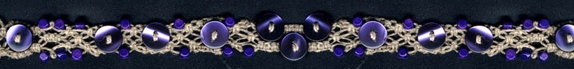 collier macrame lin et boutons plastique